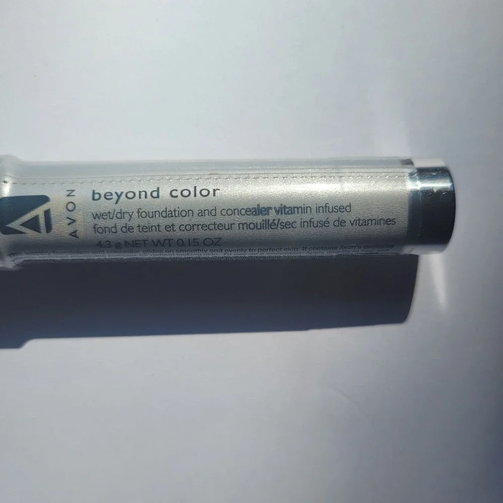 Avon Beyond Color Wet/Dry Foundation and Concealer Warmest Beige 0.15oz